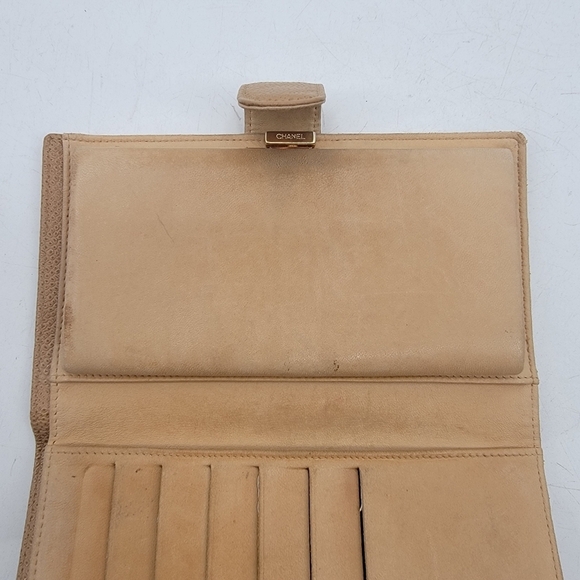 Chanel Vintage Timeless Tan Camel Pebbled Leather Bifold Wallet Karl Lagerfeld - Picture 13 of 16